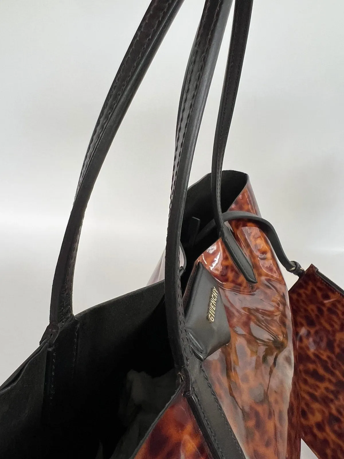 Antigona Tote Bag