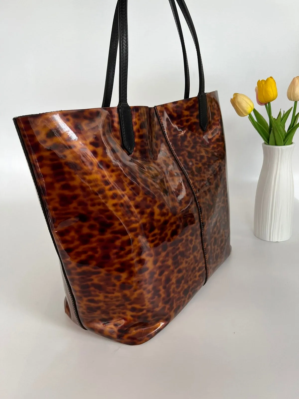 Antigona Tote Bag