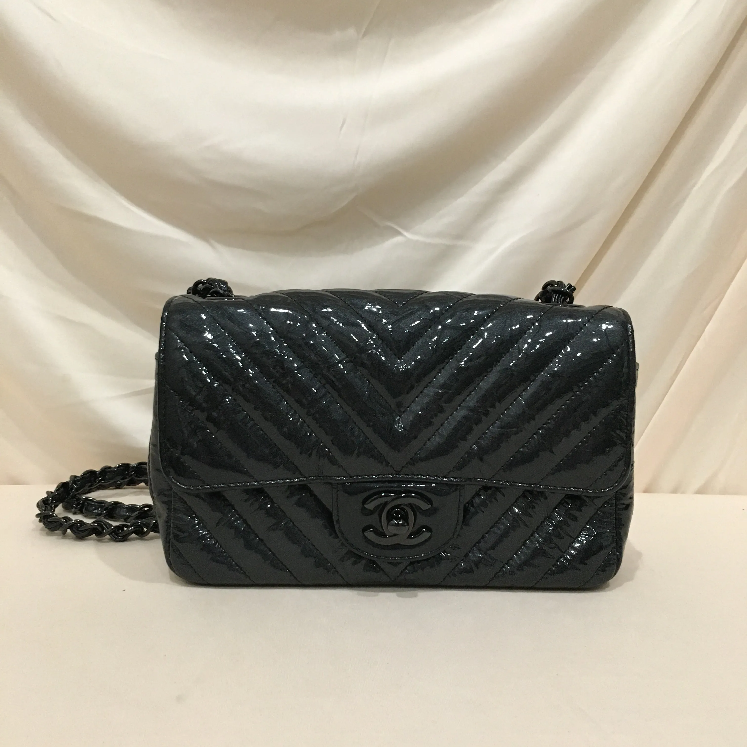 Chanel Black Chevron Patent Black Hardware Single New Shoulder Bag Sku# 75886