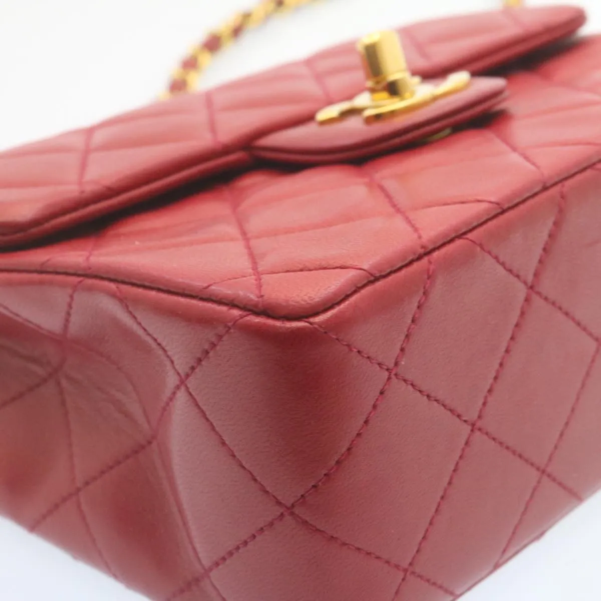 Chanel Matelasse Chain Flap Shoulder Bag Lamb Skin Turn Lock Red CC Auth 28661A