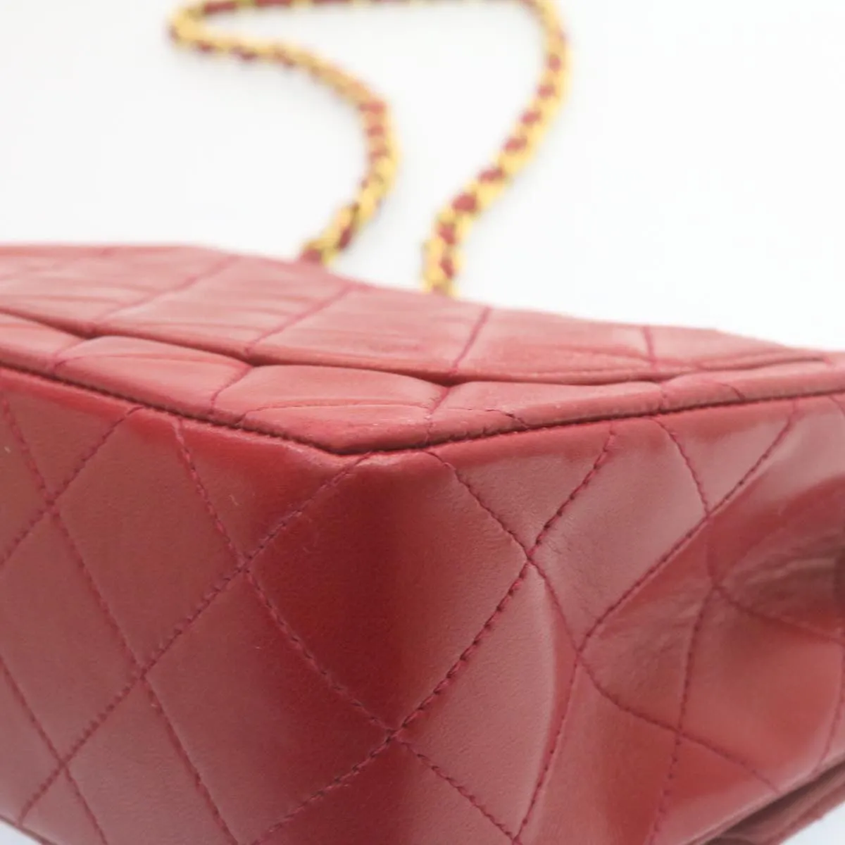 Chanel Matelasse Chain Flap Shoulder Bag Lamb Skin Turn Lock Red CC Auth 28661A