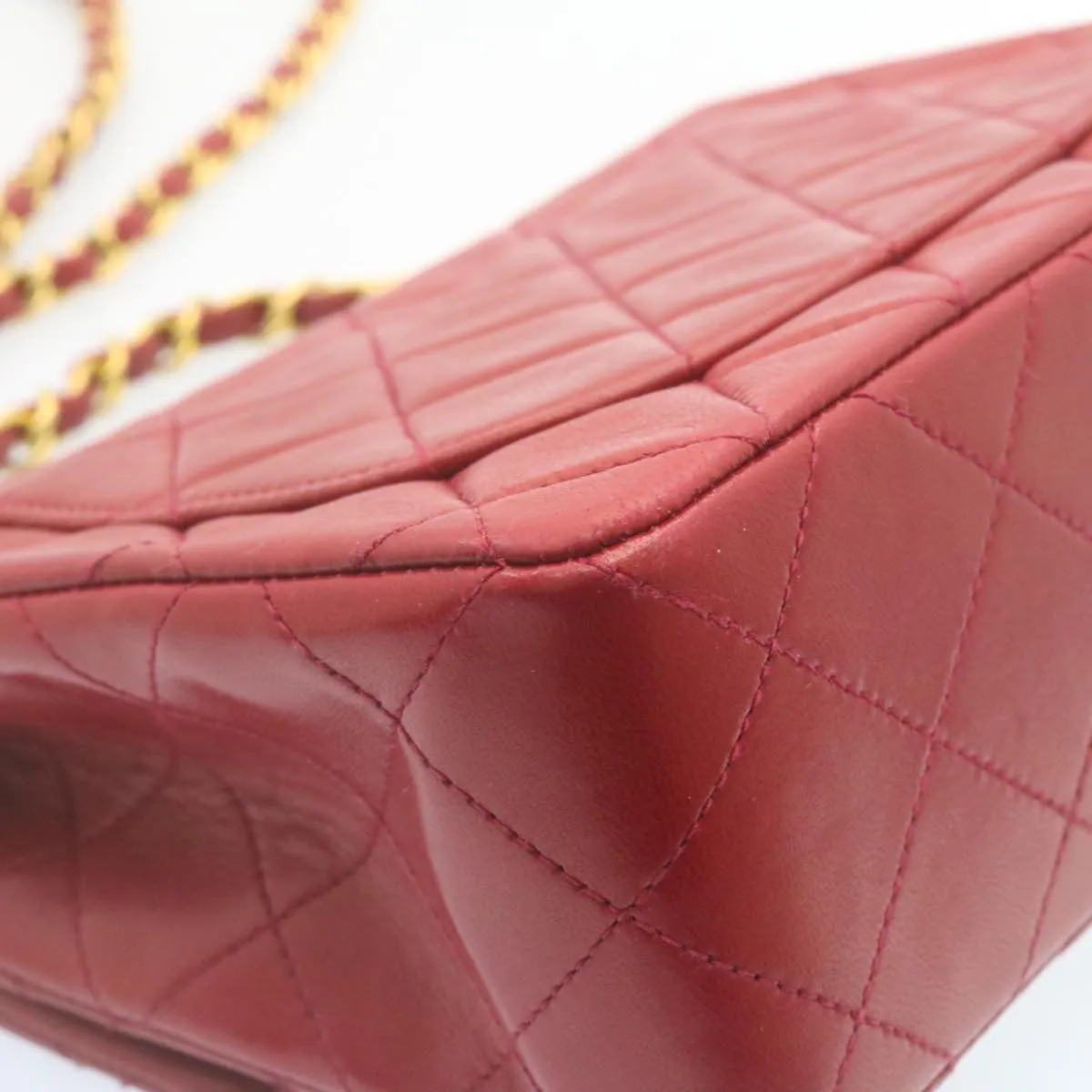 Chanel Matelasse Chain Flap Shoulder Bag Lamb Skin Turn Lock Red CC Auth 28661A