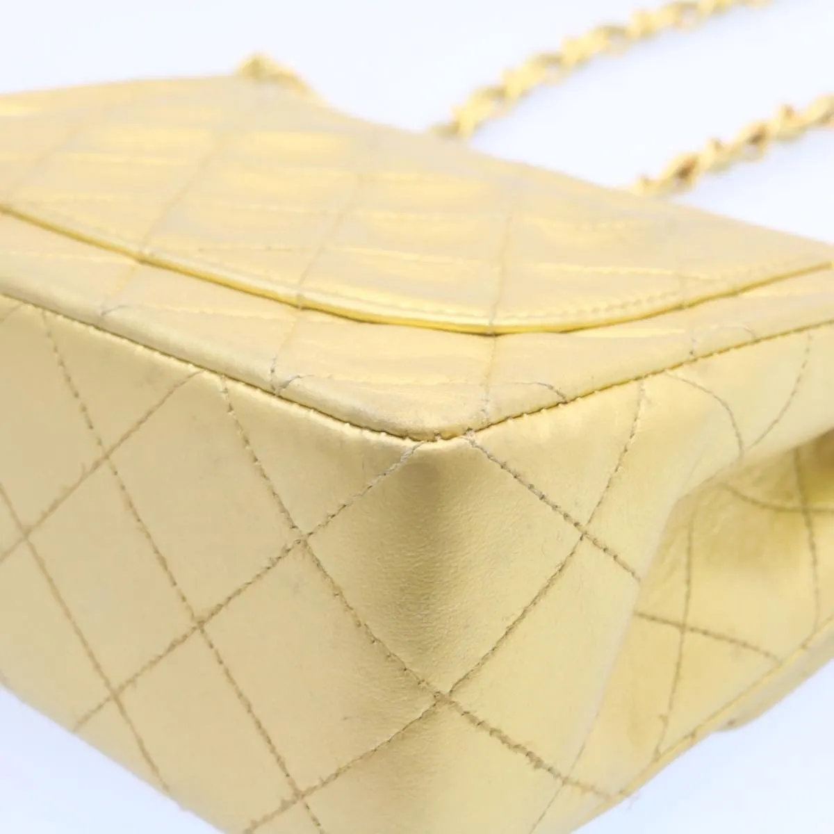 Chanel Matelasse Chain Flap Shoulder Bag Leather Gold CC Auth 25305A