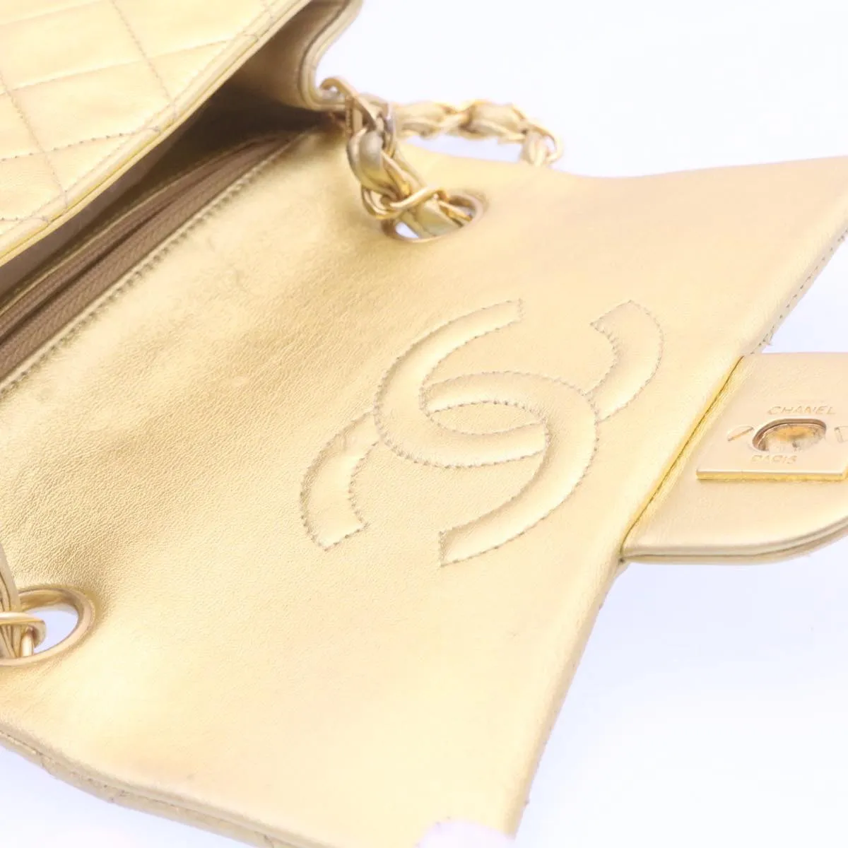 Chanel Matelasse Chain Flap Shoulder Bag Leather Gold CC Auth 25305A
