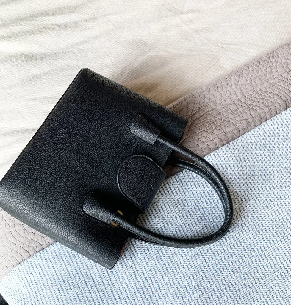 Cher Tote Mini 20 with Signet in Light Grey