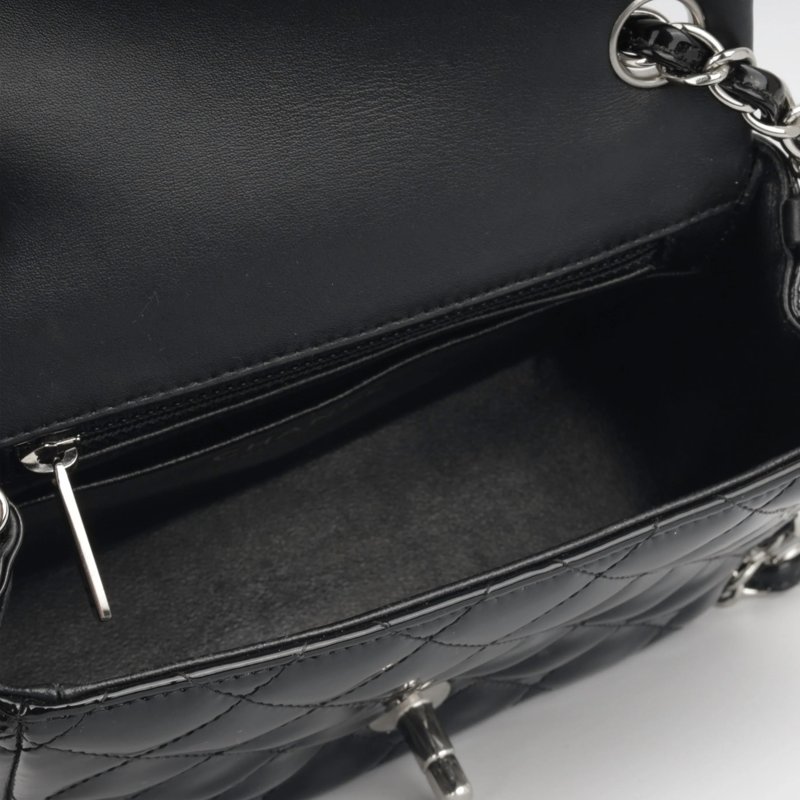 Classic Mini Flap - Square
