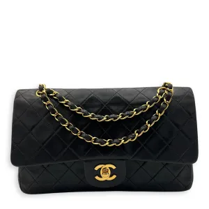Classic Shoulder Bag Black in Lambskin, Gold hardware