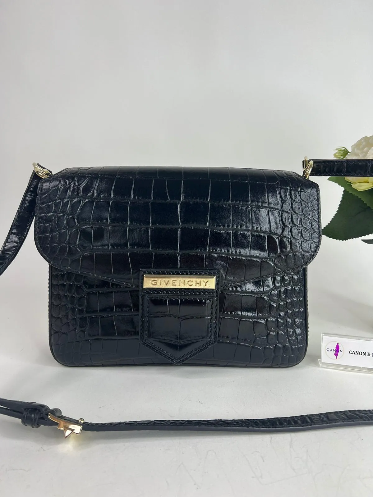 Nobile Crossbody Bag
