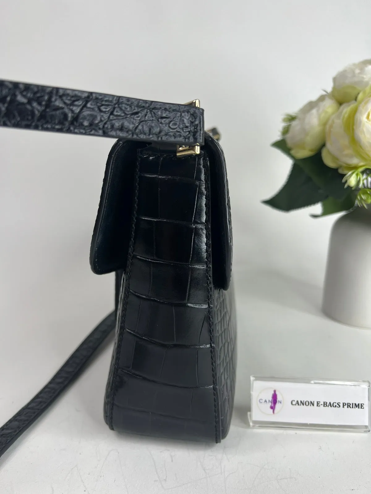 Nobile Crossbody Bag