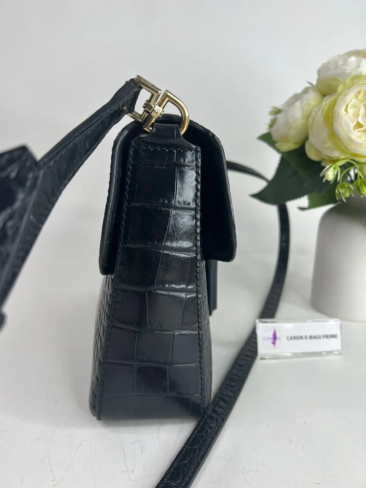 Nobile Crossbody Bag